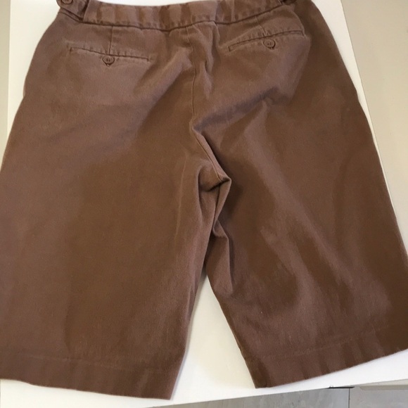 Larry Levine mocha brown Bermuda shorts - Picture 2 of 4